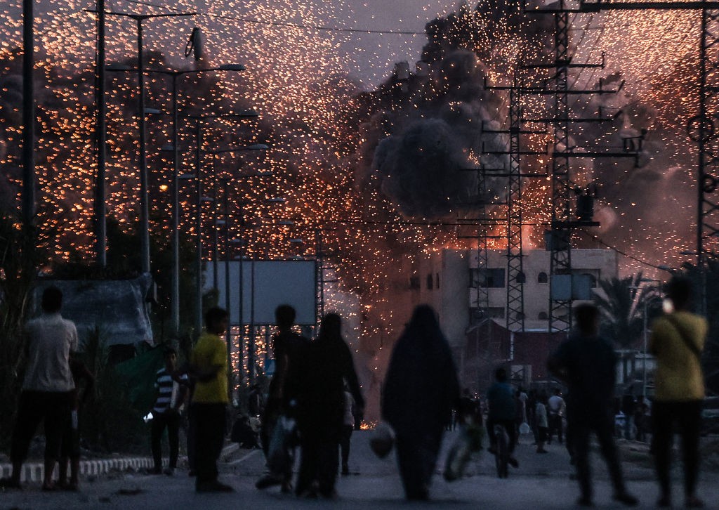 Palestine - Que c'est beau un bombardement à Gaza ! - VIVE LA RÉVOLUTION